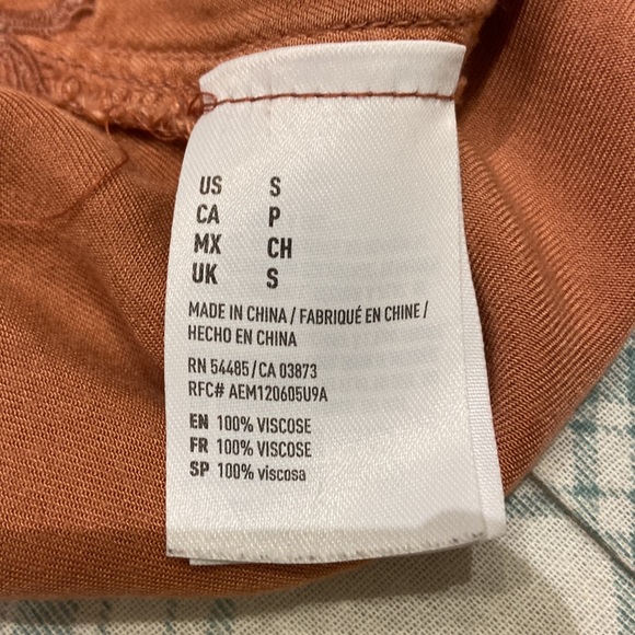 American Eagle Outfitters pink button-up shirt - Picture 7 of 7